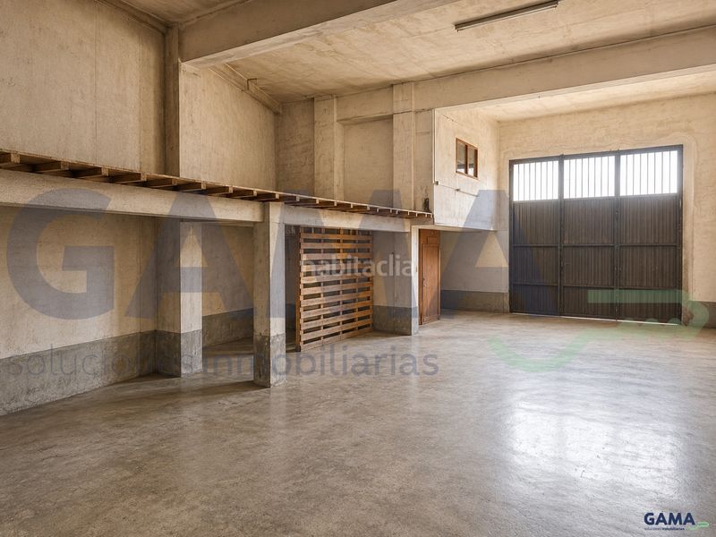 Foto c155ae29-a773-45bb-aa12-3c4afd97de8a. Aparcament cotxe a Algemesí