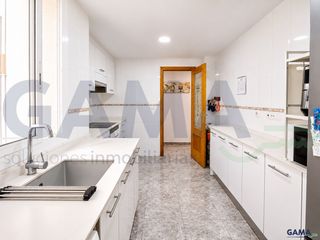 Appartement à Carcaixent. Amplia vivienda de 142 m en venta en carcaixent  4 habitaciones,