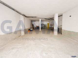 Business premise in Alquenència - Venècia. Local  garaje en venta en alzira  124 m  amplio espacio con múlt