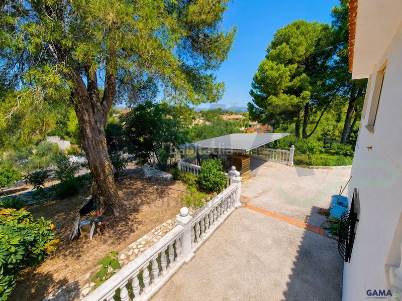 Foto 65066f24-1f22-491c-be04-cd0ed2cf4d5d. Casa amb aparcament piscina a Alberic