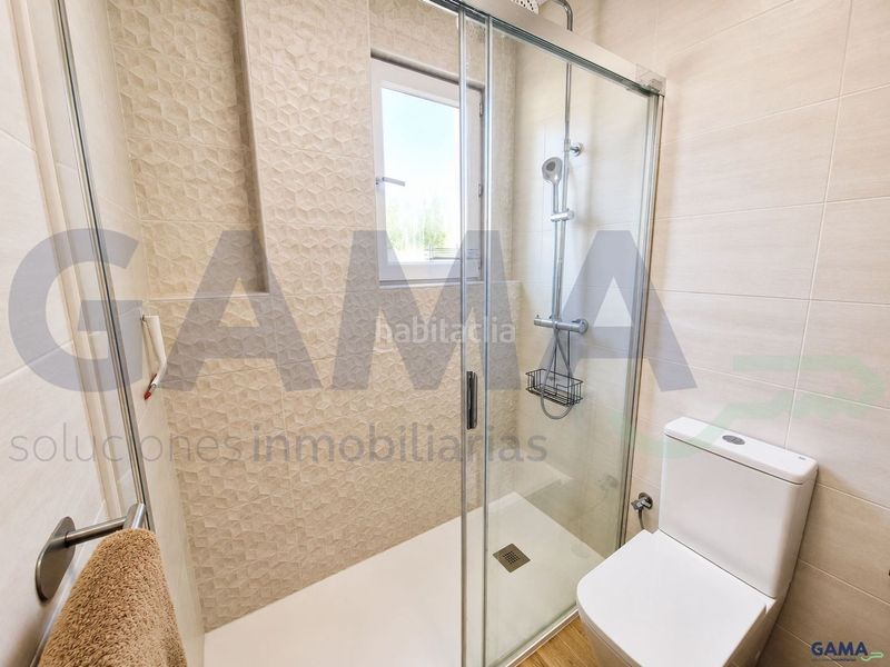 Foto 32f31d1c-4b4f-4ec9-b89d-79bd12a43ef9. Casa amb aparcament piscina a Alberic