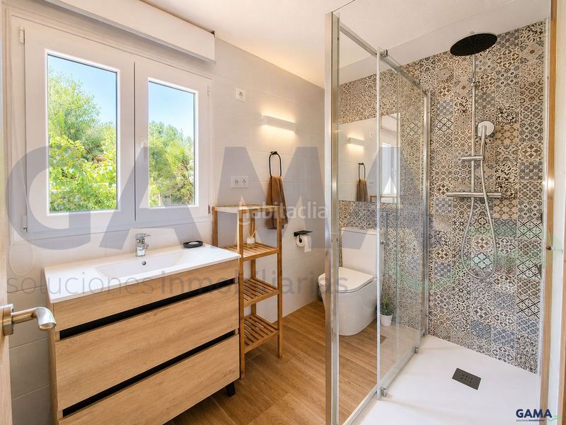 Foto fd5678d8-37da-4d05-bb35-85ee91d2223c. Casa amb aparcament piscina a Alberic