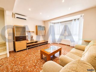 Casa  Barrio alquenència-venècia. En alzira