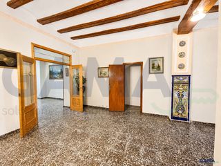 Casa  Del madrid. Casa en massalaves valencia