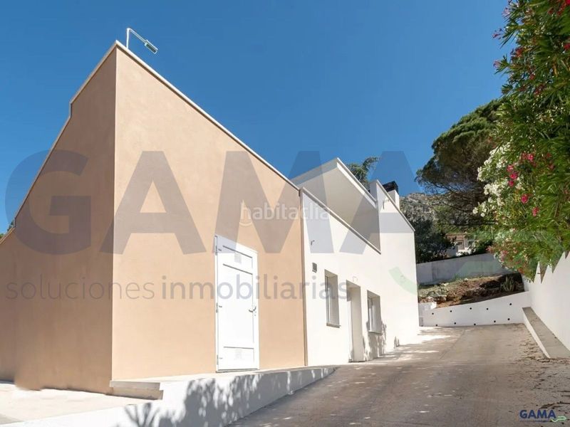 Foto a32be4f7-c6aa-4472-911a-9d5857698c6a. Casa amb piscina a Barx