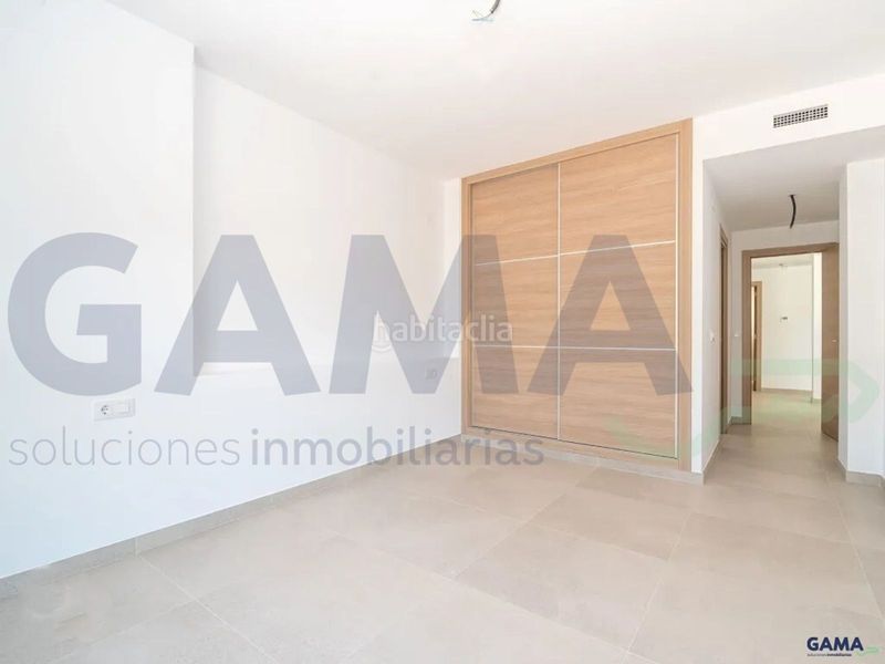 Foto cb985266-3ef0-4fcb-a446-a85da89f5343. Casa amb piscina a Barx