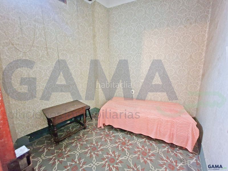 Foto 87ea7689-bc2a-40d1-ae35-6a23e425b08e. Casa amb aparcament a Algemesí