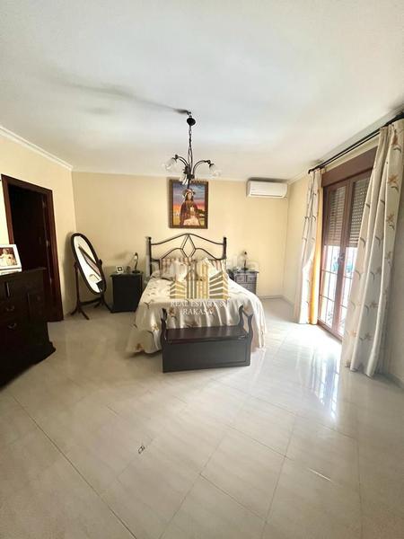 Foto 546b21e4-89b0-413e-8ab8-fa79df48976b. Casa con parcheggio in Oromana Alcalá de Guadaira