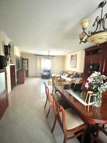 Foto efe9ea68-26c0-4d18-a555-6a7abe48300e. Casa con parcheggio in Oromana Alcalá de Guadaira