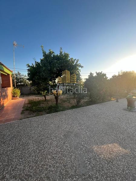 Foto be16a88b-d9c9-49d8-99bd-2a0fb57f9147. Masía finca rúst. en venta en urbanizaciones, 5 dormitorios. en Utrera