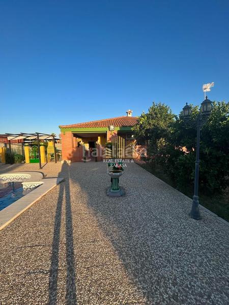 Foto c8caad6d-708d-4a40-9d62-cda6f8b32cf7. Masía finca rúst. en venta en urbanizaciones, 5 dormitorios. en Utrera