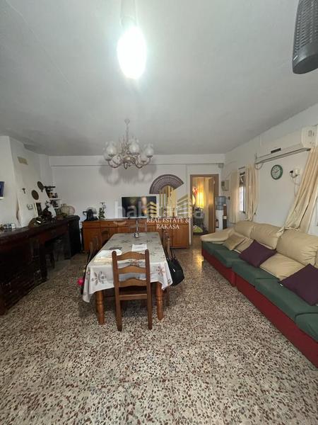 Foto cf334eb9-98eb-4a3a-bb00-00a3167ec5b3. Masía finca rúst. en venta en urbanizaciones, 5 dormitorios. en Utrera