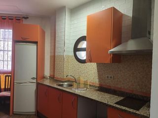 Lloguer Àtic a La Paz. Atico en alquiler en zona silos, 1 dormitorio.