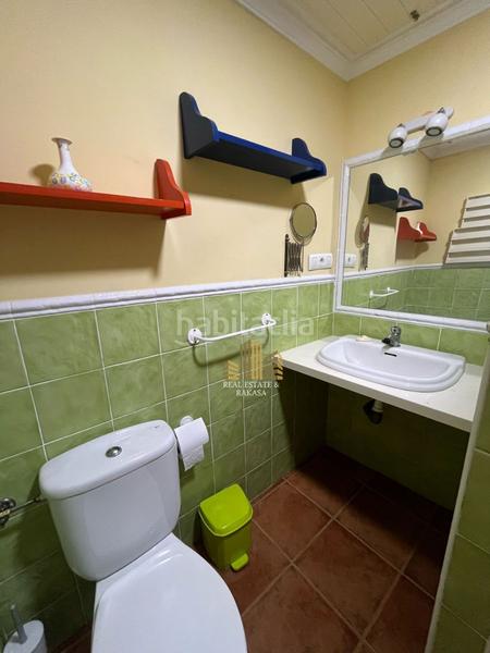 Foto d1c345ed-8eb1-4619-b0f2-7a12eb1bf497. Affitto chalet con parcheggio in Oromana Alcalá de Guadaira