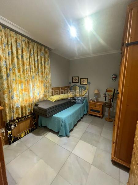 Foto dda9bb24-b1c0-4ca9-976e-95691849ed7d. Affitto chalet con parcheggio in Oromana Alcalá de Guadaira