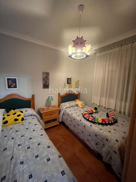 Foto a5b02354-ba40-4326-aaa0-0f739b440be6. Alquiler chalet  en alquiler en urbanizaciones periferias, 5 dormitorios. en Alcalá de Guadaira