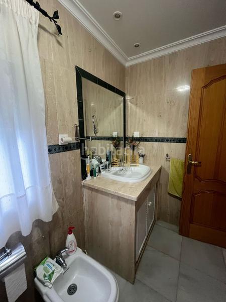 Foto f0041c15-c2d6-4dc9-a306-73e5ec414511. Alquiler chalet  en alquiler en urbanizaciones periferias, 5 dormitorios. en Alcalá de Guadaira