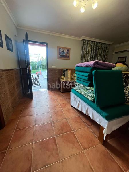 Foto 546bb130-c352-4f2c-aa4b-bbfa395fd51a. Location chalet avec parking dans Oromana Alcalá de Guadaira