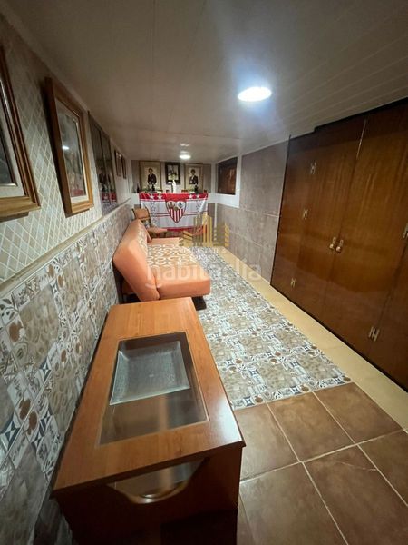 Foto f3e08273-5cc2-410d-9142-4eb4f7cd3642. Casa amb aparcament a Centro Alcalá de Guadaira