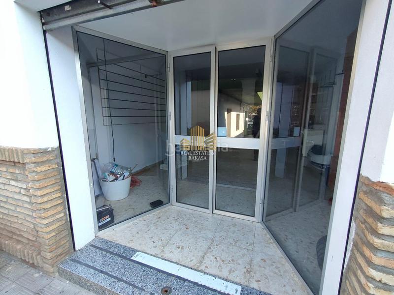 Foto 5cb555bd-ec21-4c8d-af7d-bfdcef632e0d. Business premise in Nueva Alcalá Alcalá de Guadaira