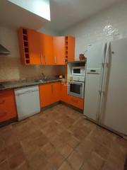 Rent Flat in La Paz. Piso en alquiler en zona silos, 4 dormitorios.