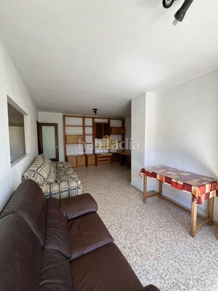 Foto cee4b5ca-da98-4e16-82ef-022ceb7d8f4f. Piso  en venta en instituto, 3 dormitorios. en Alcalá de Guadaira