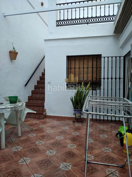 Foto 907a0b20-4db1-4ea0-bf60-6f0401099eae. Casa amb aparcament a Centro Alcalá de Guadaira