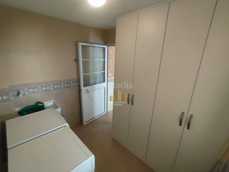 Foto 0f118f32-b04a-405c-ba67-eac0bb524d03. Casa amb aparcament a La Paz Alcalá de Guadaira
