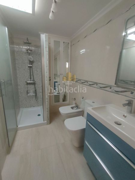 Foto b1db5515-b879-4647-8e6c-accb40569e9d. Casa amb aparcament a La Paz Alcalá de Guadaira