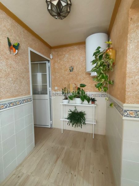 Foto ef64cfb2-41fe-482b-86c3-4fe4c9e24de4. Casa amb aparcament a La Paz Alcalá de Guadaira