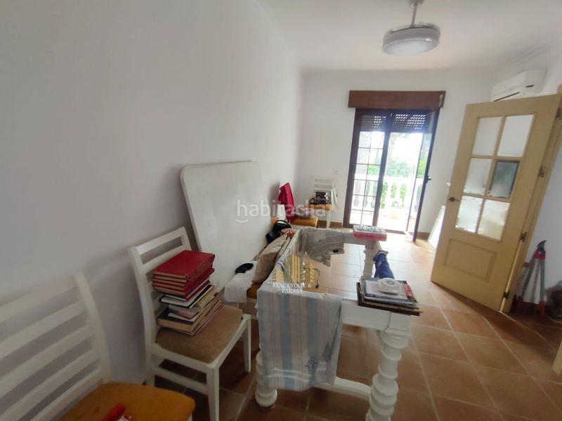 Foto 6ca0c5ff-3dd0-4e05-82eb-efed8688f166. Chalet with parking in Oromana Alcalá de Guadaira