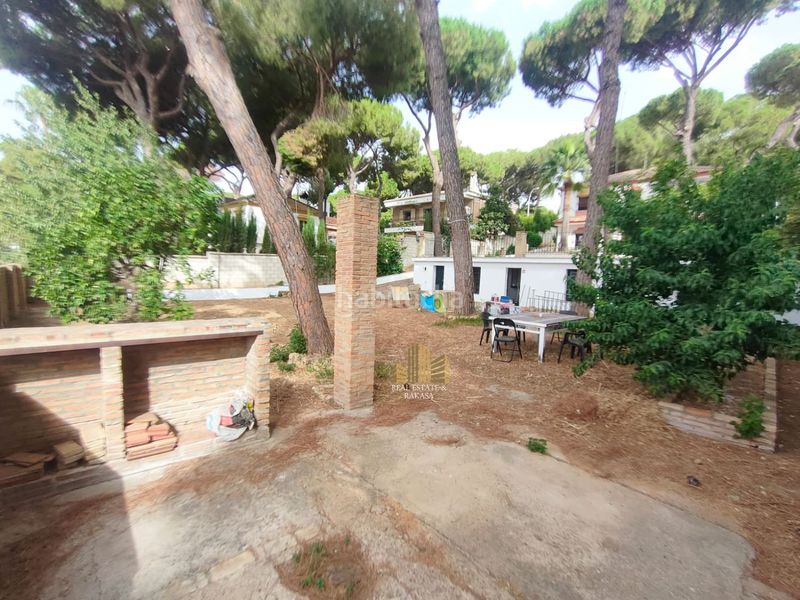 Foto 9a5b3c95-ae8a-4a82-84ab-0c2b99bcc27d. Chalet with parking in Oromana Alcalá de Guadaira