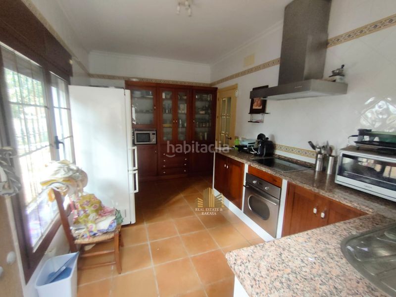 Foto cf2ee249-66f4-4560-8a91-a264aedb8332. Chalet with parking in Oromana Alcalá de Guadaira