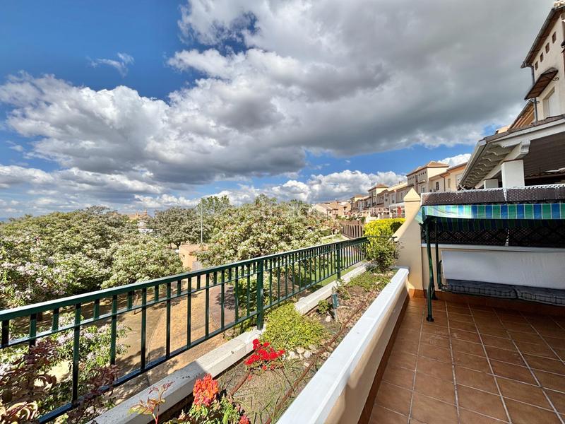 Foto 242f4110-25ac-44c0-9802-6e47fd0ab468. Casa a schiera con parcheggio piscina in Fuentemora Antequera