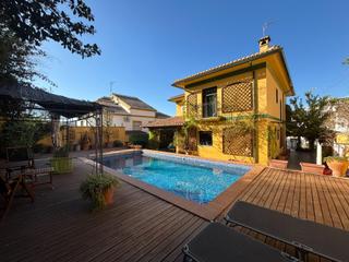 Haus in Fuentemora. Chalet con piscina en santa catalina!