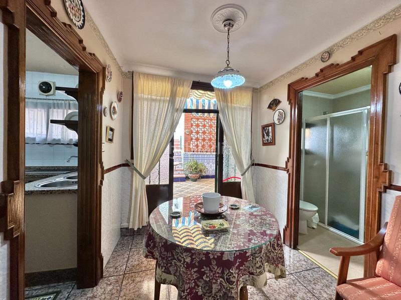 Foto f9fcafd0-875e-46e7-8b43-fd7ac6864a5e. Casa adossada a Casco Histórico Antequera