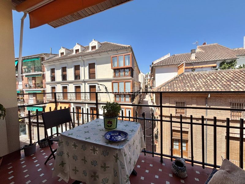 Foto fd903b85-e5d4-4c94-abab-e36582d0d6f5. Pis amb aparcament a Centro Antequera