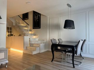 Maison jumelée à Zona de la Vega. Adosado reformado al máximo