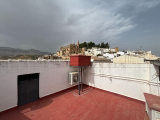 Casa adossada a Casco Histórico. Adosado en el carmen