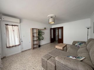 Flat in Casco Histórico. Piso con garaje zona peñuelas