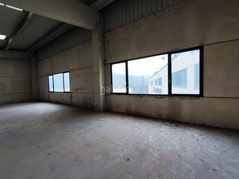 Foto 0a7fcd2f-7a86-493c-b6d4-7c3a86e7aca2. Fabrikhalle in poligono padureta 3a in Iurreta