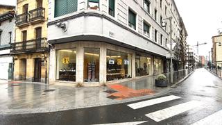 Location Local commercial à Montevideo etorbidea 1. Uno de los mejores locales comerciales de durango