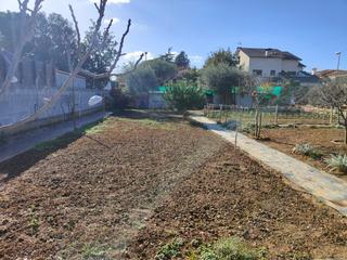 Terreny residencial a Castellarnau. Tererno de 950m2 al lado del campo de golf.