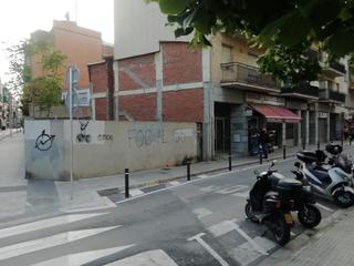 Terreny residencial  Carrer de sant antoni. Terreno para construir bloque de pisos en cerdanyola