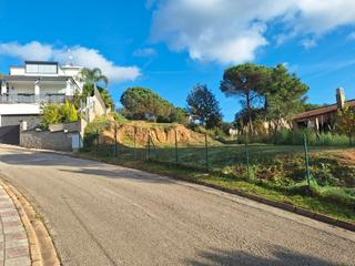 Wohngrundstück in Lloret Residencial - Montlloret. Terreno en la zona residencial lloret residencial
