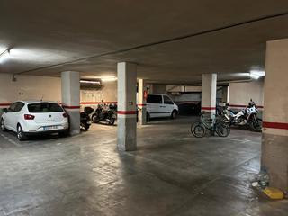 Local Comercial a Carrer d'almeria 26. Local comercial a la venta o alquiler