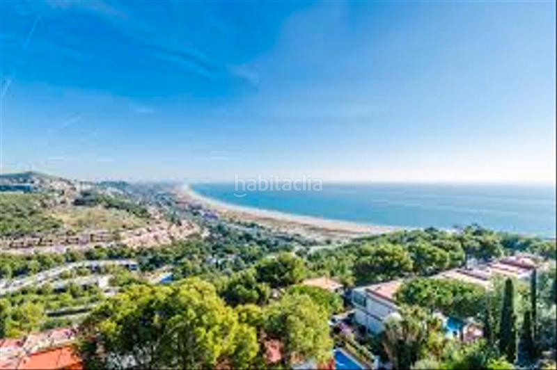 Foto 00722dfc-d09b-42b8-aa8d-4db4472cceb9. Wohngrundstück in avinguda de l'eramprunyà 15 in Diagonal-Colomeres Gavà