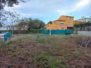 Terrain résidentiel à Carrer roquerols 13. Terreno en venta en la roca del vallès