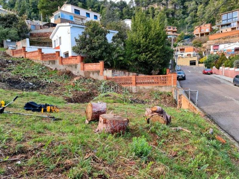 Foto f8a50990-a009-48b8-a568-2862fa3b2340. Terreno residenziale in carrer de la conca de tremp 7 in Vallirana
