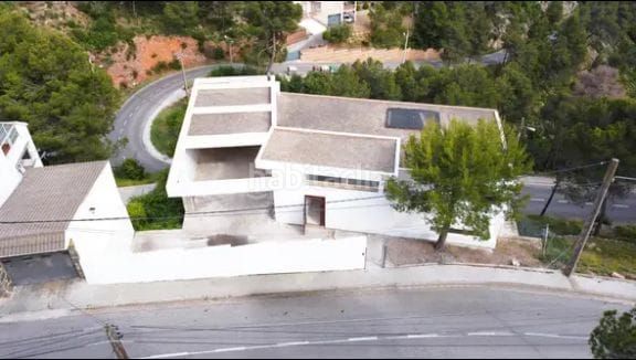 Foto 661f80db-e425-48d4-81b4-faf975cb8e92. Xalet amb calefacció aparcament piscina a Airesol Castellar del Vallès